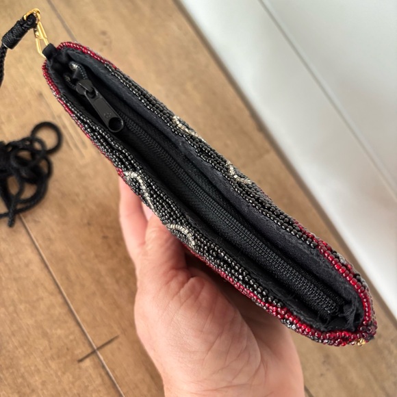 Vintage Neiman Marcus Red and Black Beaded Butterfly Petite Evening Bag - Picture 9 of 17